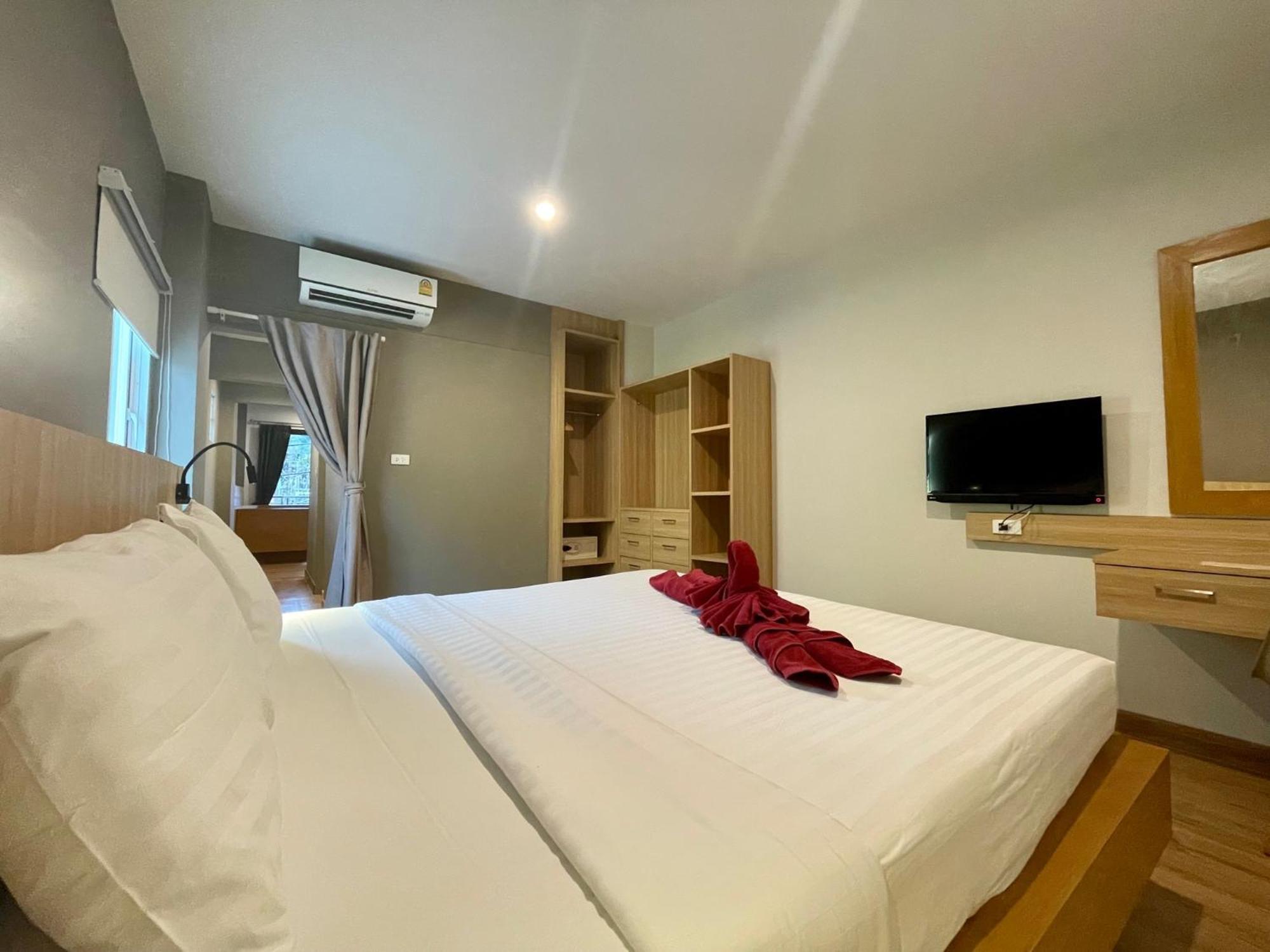 Room Actually Service Apartment Karon Exterior foto